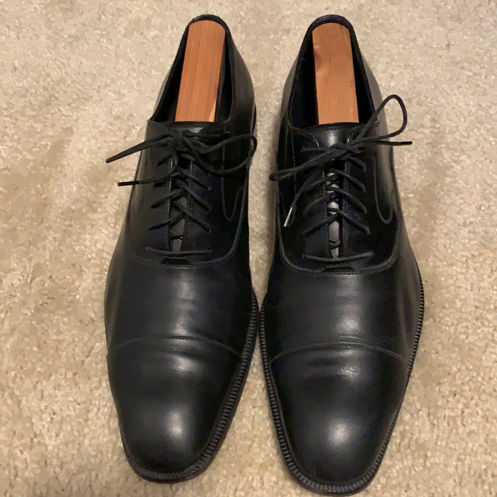 Ferragamo OXFORD Shoes 9 1/2- LIKE NEW